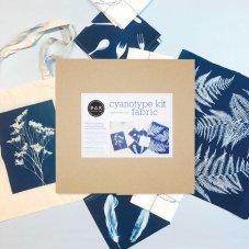 DIY sada na kyanotypické tisky na textil