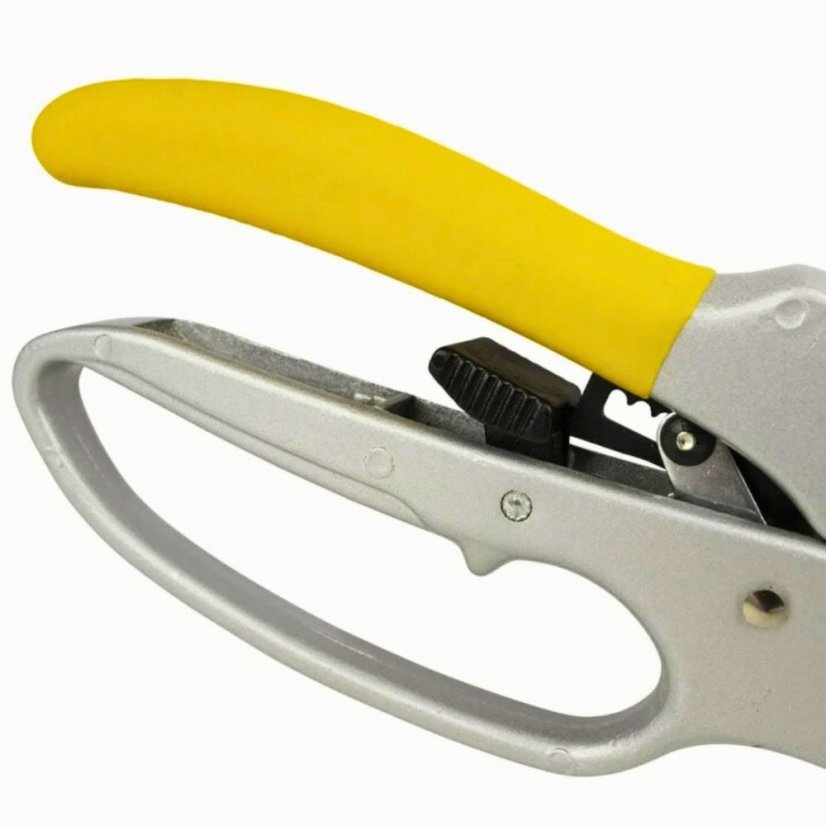 Professzionális olló racsnis mechanizmussal 20 cm