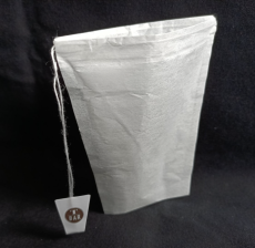 Biele papierové vrecká s praktickým sťahovaním - 100 ks